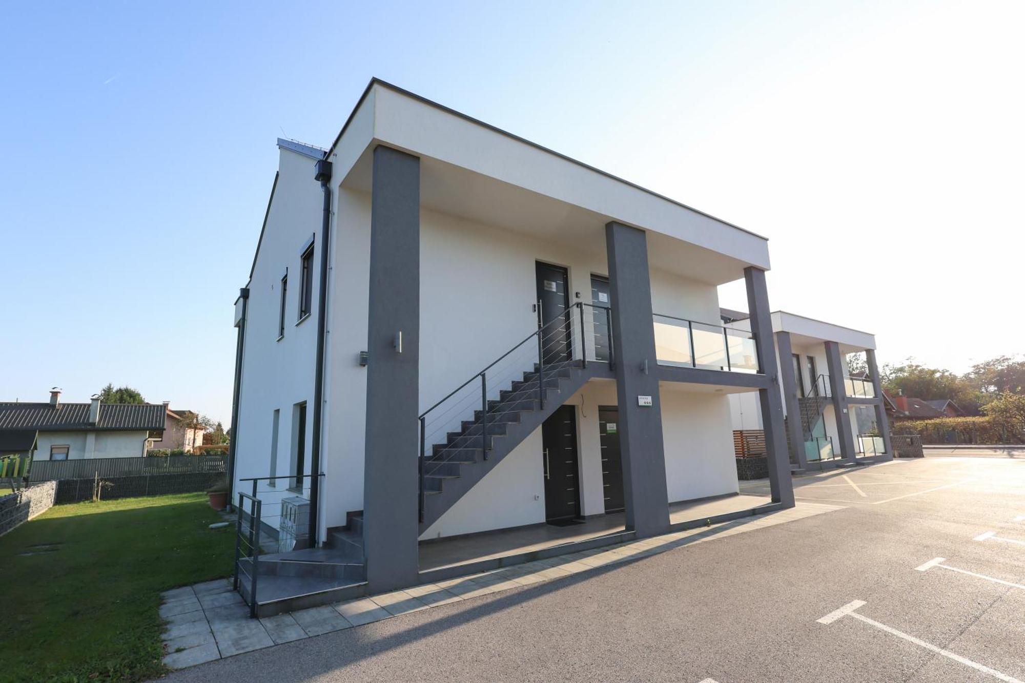 White Mountain Apartment بانوفيتشي المظهر الخارجي الصورة