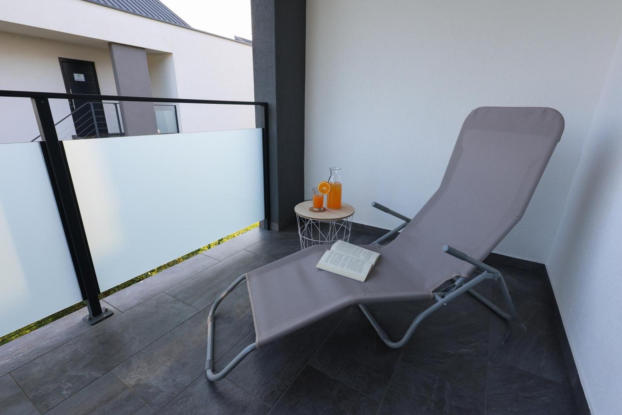 White Mountain Apartment بانوفيتشي المظهر الخارجي الصورة